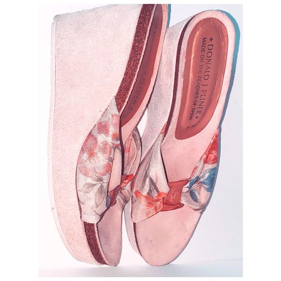 Donald J Pliner wedge sandals - Picture 5 of 9